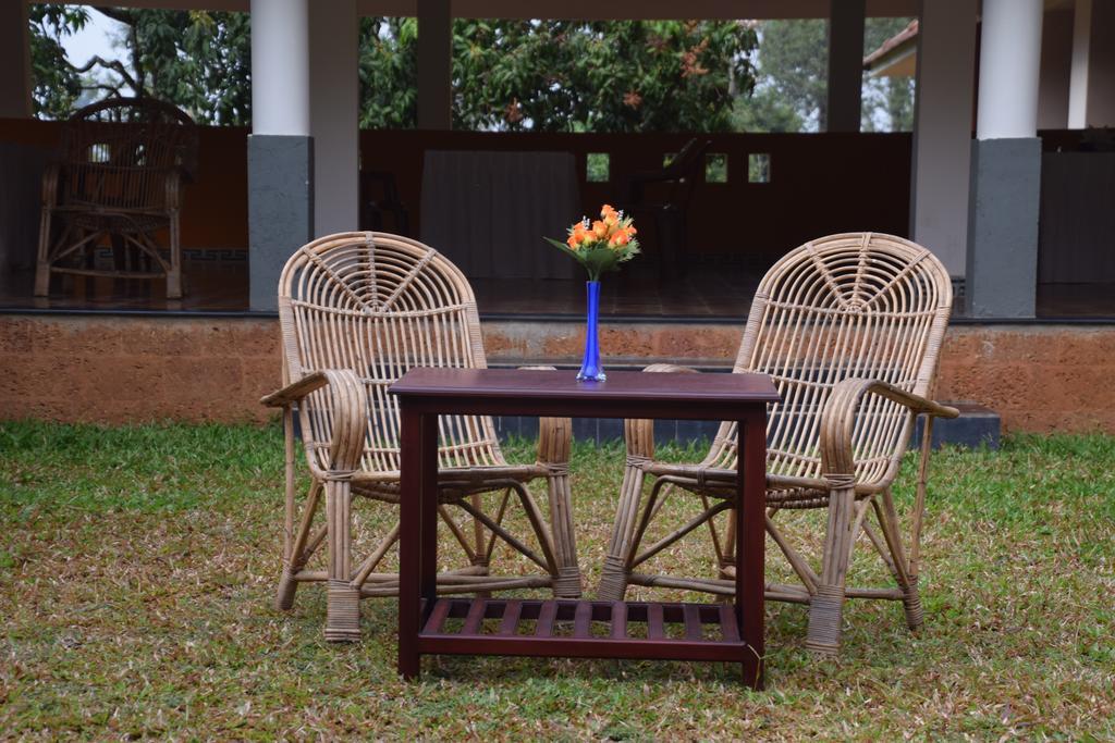 Stay Simple 3 Hills County Resort Kalpetta Esterno foto