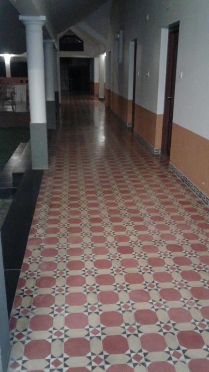 Stay Simple 3 Hills County Resort Kalpetta Esterno foto