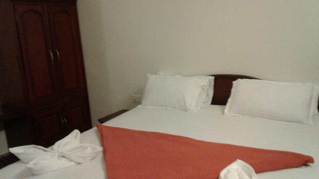 Stay Simple 3 Hills County Resort Kalpetta Esterno foto