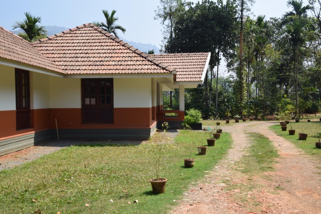 Stay Simple 3 Hills County Resort Kalpetta Esterno foto