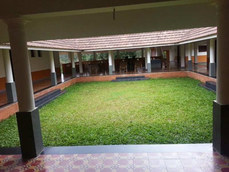 Stay Simple 3 Hills County Resort Kalpetta Esterno foto